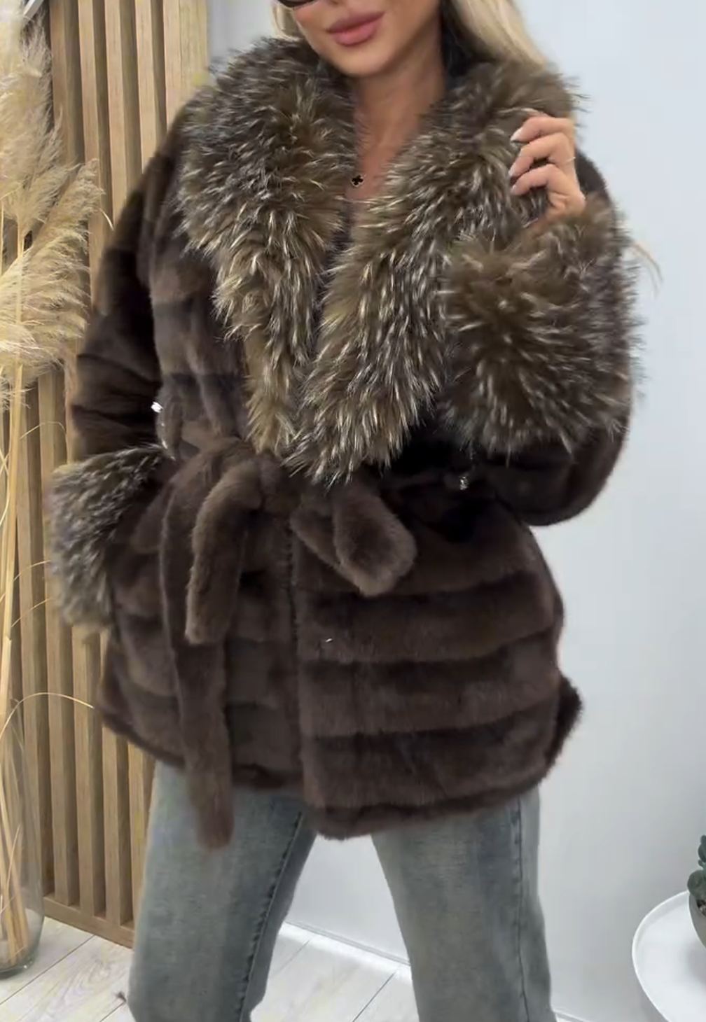 [Copy] Faux Fur Hooded Coat with Chevron Stitching