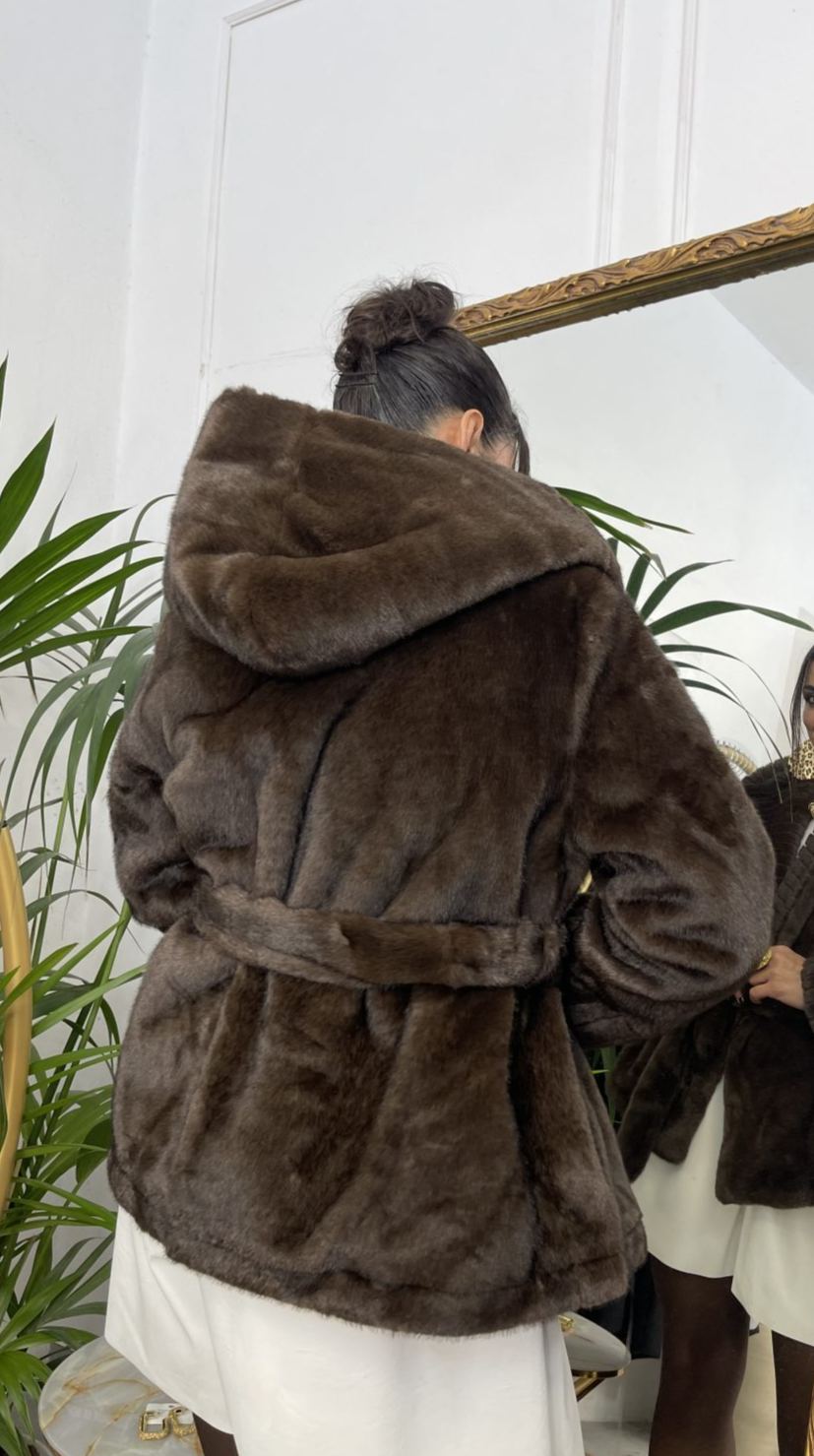 [Copy]Black Faux Fur Coat with Oversized Gray Fox Fur Collar