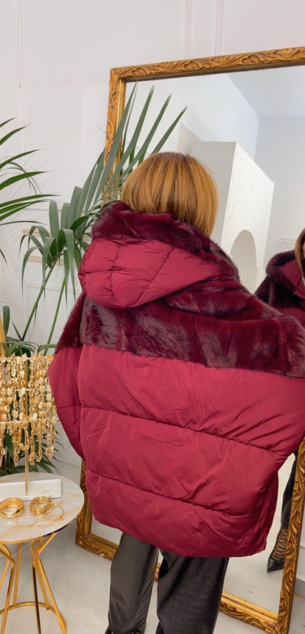 [Copy]Faux fur hooded jacket with self-tie belt and ribbed details