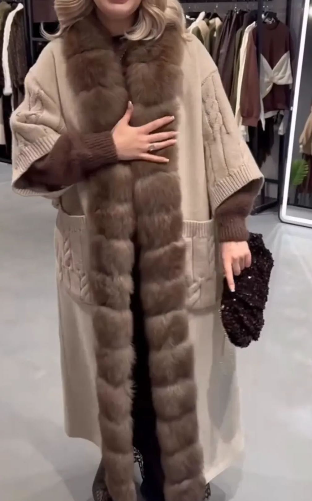 [Copy]Cow-Print Faux Fur Coat with Oversized Brown Fox Fur Collar