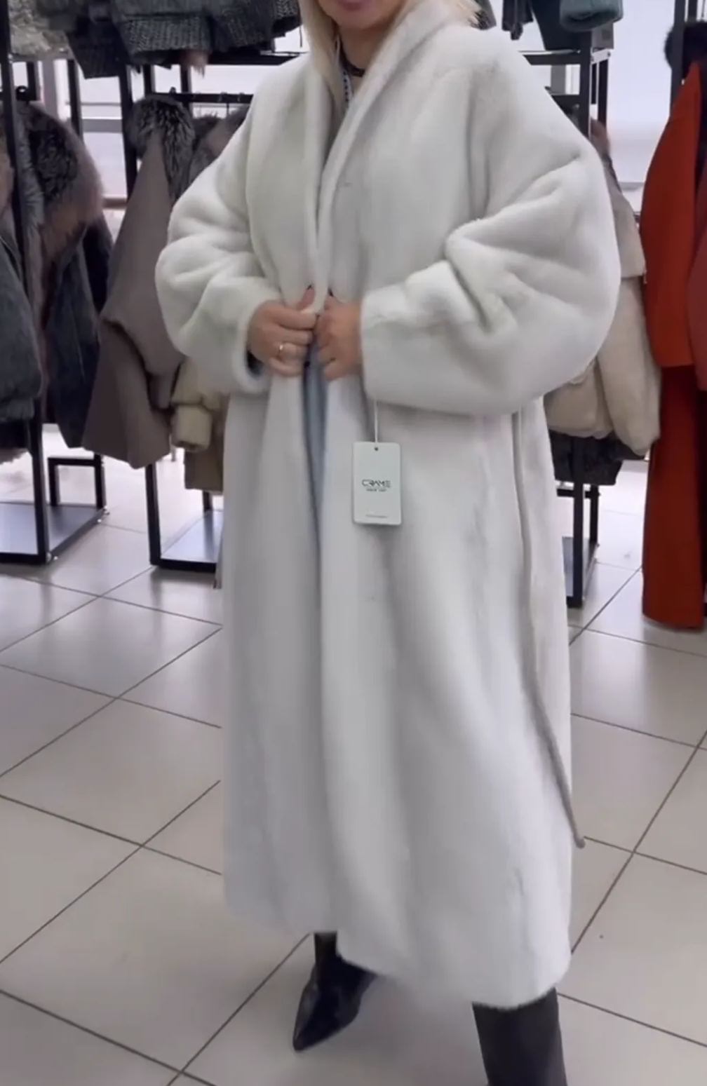 [Copy]Light Beige Cable-Knit Faux Fur Longline Coat