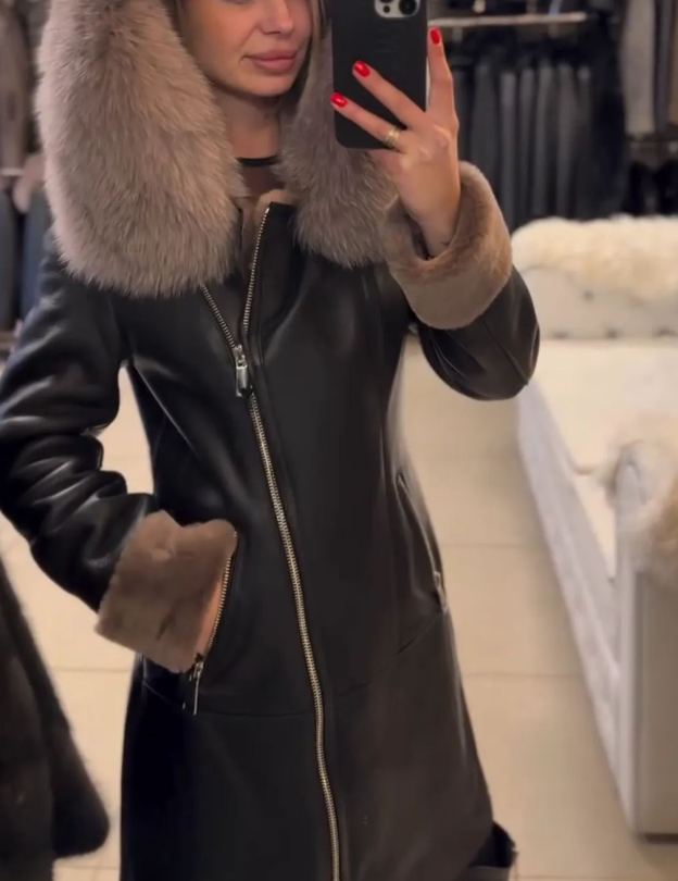 [Copy]White Faux Fur Longline Coat with Wide Lapel & Single Button Detail