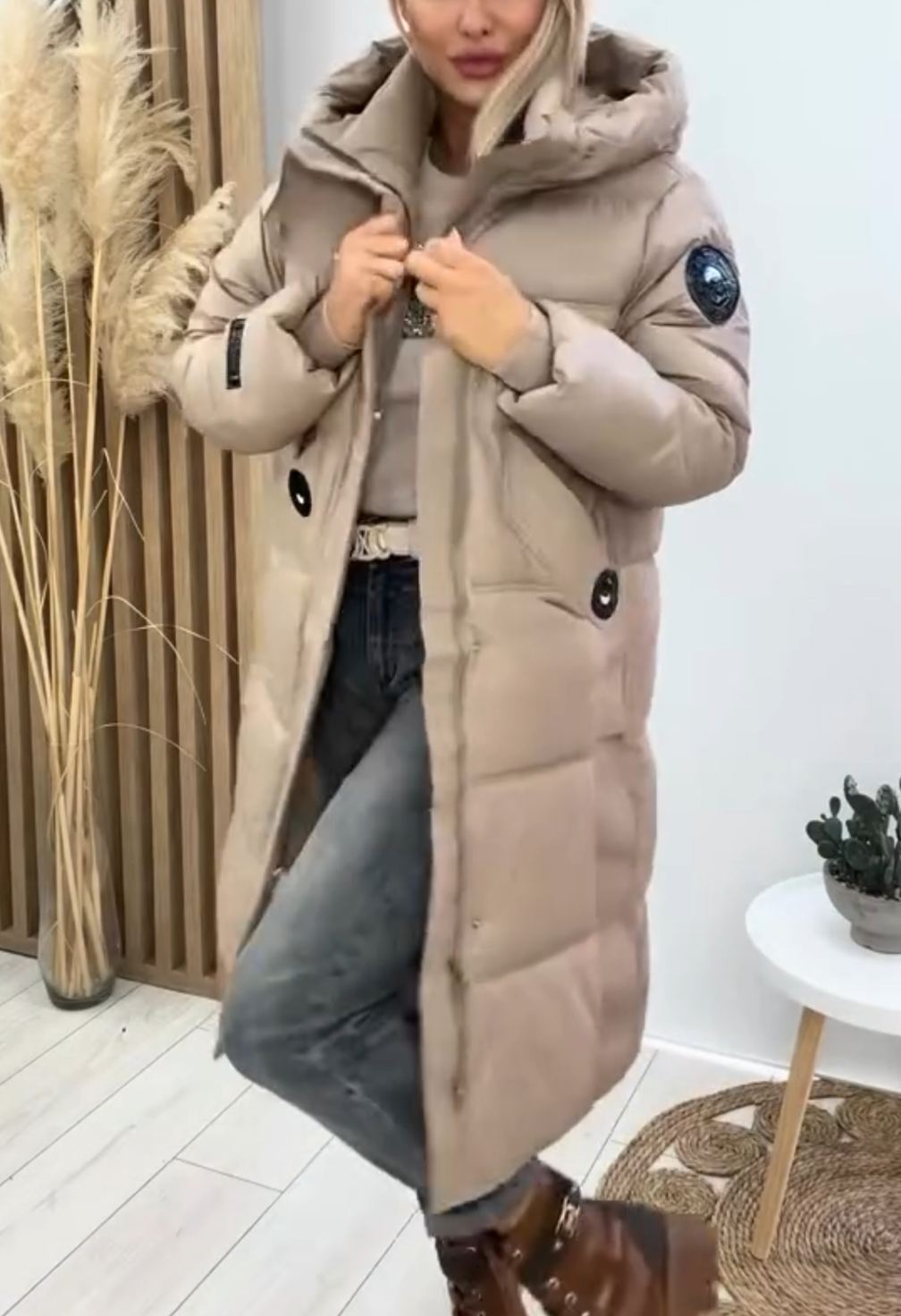 [Copy]Tan Faux Fur Longline Hooded Coat (Oversized Silhouette)