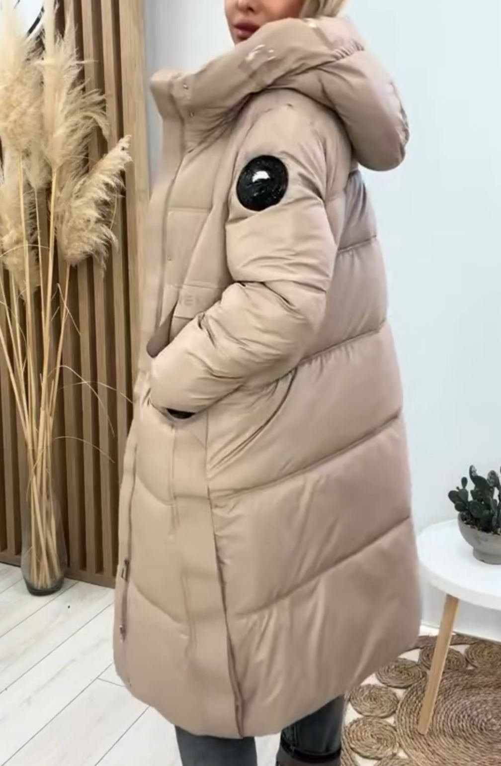 [Copy]Tan Faux Fur Longline Hooded Coat (Oversized Silhouette)