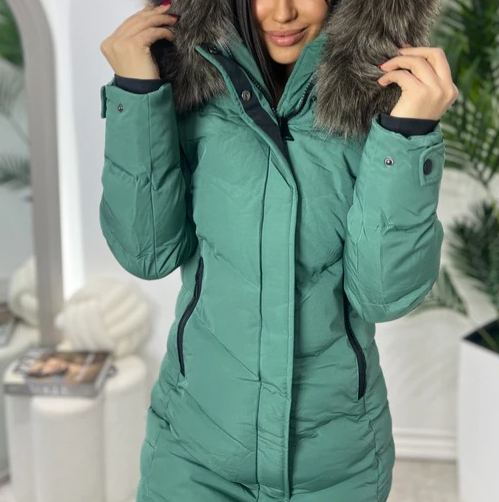 [Copy]Black quilted down jacket with oversized black faux fur hood