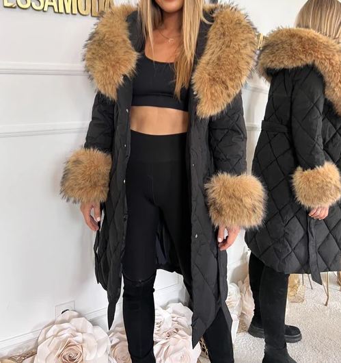 [Copy]Long down jacket with faux fur hood and adjustable cuffs