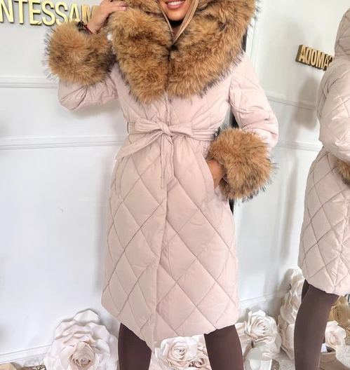 [Copy]Long down jacket with faux fur hood and adjustable cuffs