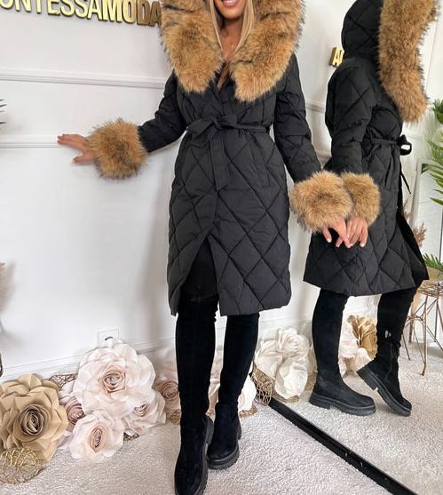 [Copy]Long down jacket with faux fur hood and adjustable cuffs