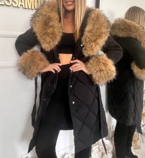 [Copy]Long down jacket with faux fur hood and adjustable cuffs