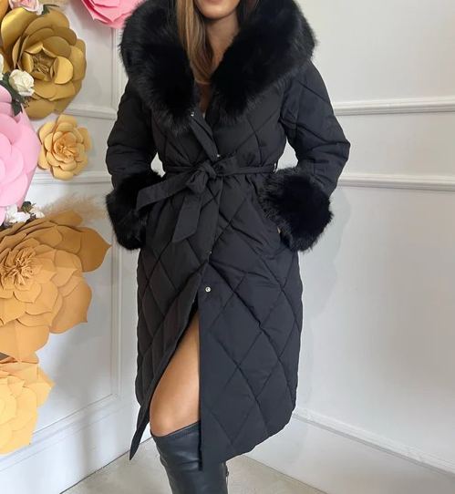 [Copy]Long down jacket with faux fur hood and adjustable cuffs