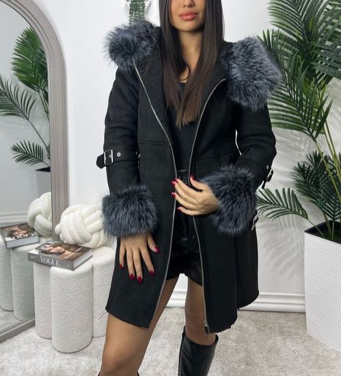 [Copy]Black Quilted Puffer Coat with Charcoal Faux Fur Hood/Cuffs & Belted Waist