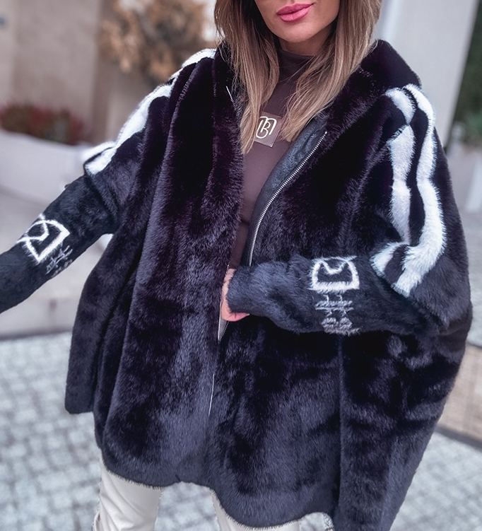 [Copy]Emerald Quilted Puffer Jacket with Oversized Tan Faux Fur Hood
