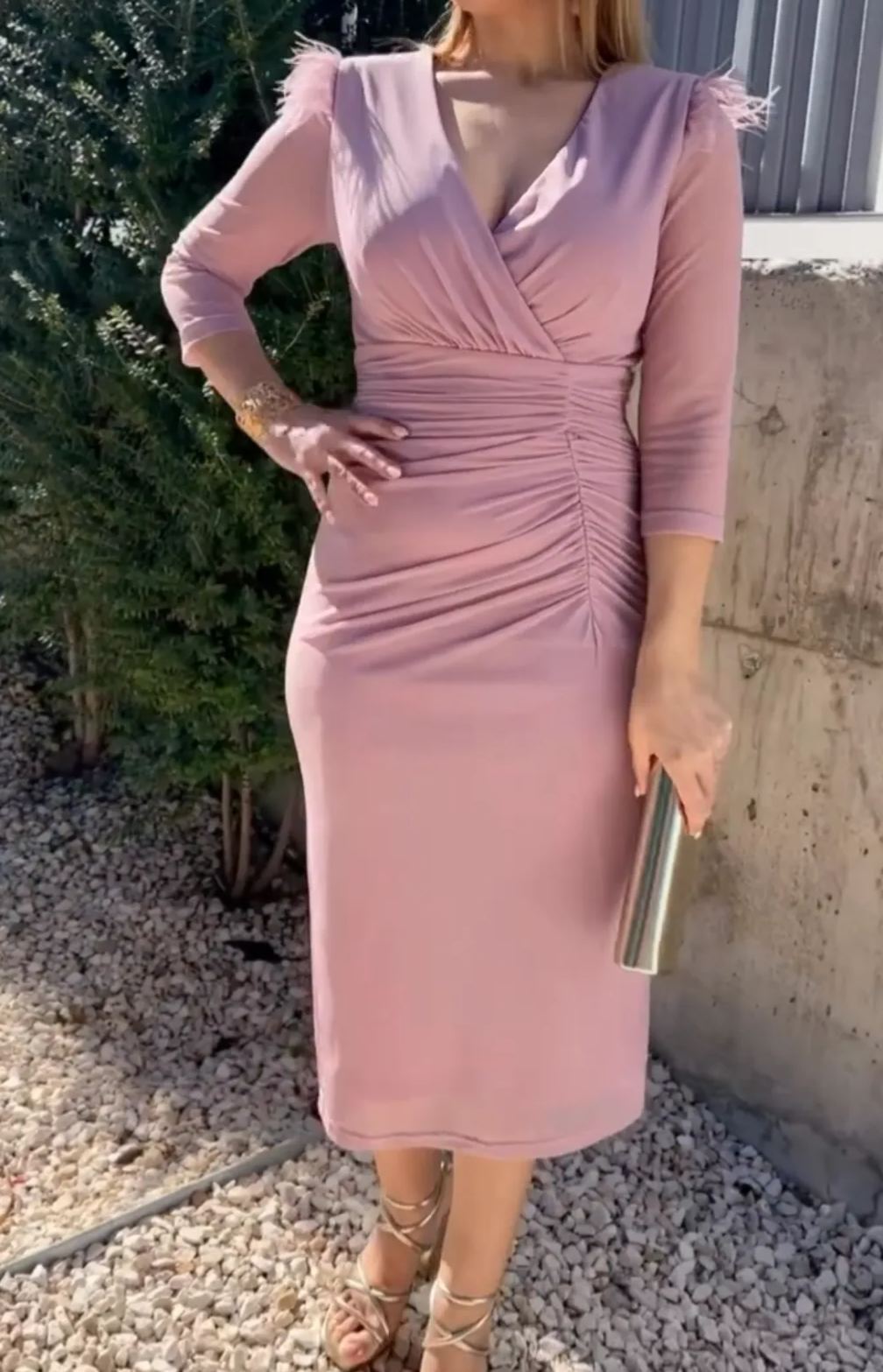 [Copy]Sage Green Tiered Fringe Midi Dress with Deep V-Neck & Sleeveless Design