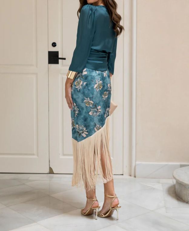 [Copy]Sky Blue Tiered Fringe Maxi Dress with Puffed Sleeves & Deep V-Neck