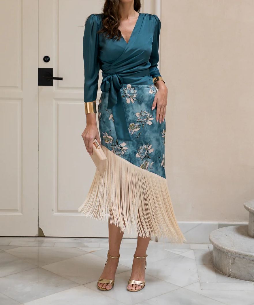 [Copy]Sky Blue Tiered Fringe Maxi Dress with Puffed Sleeves & Deep V-Neck