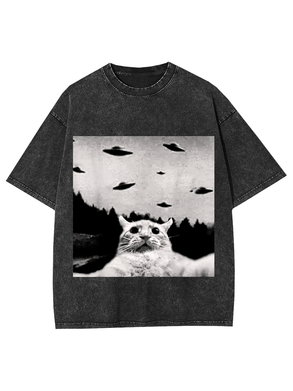 Cat Witnesses UFOs Washed Tshirt