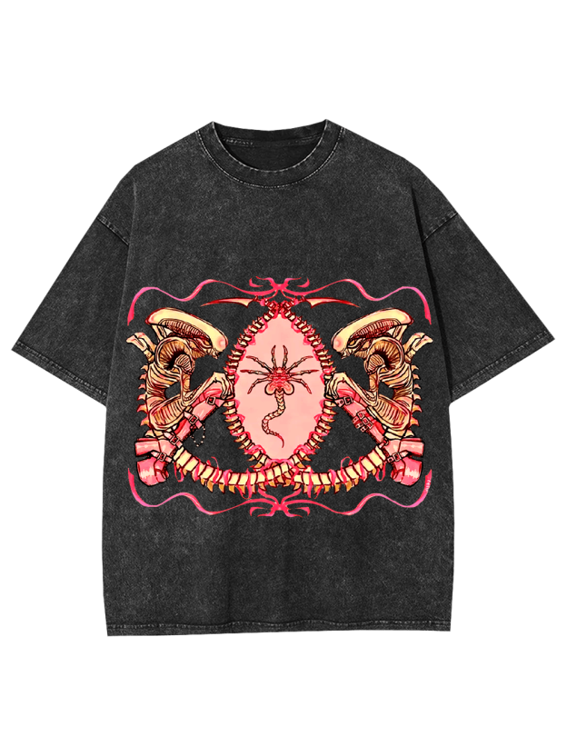 Alien Embrace Washed Tshirt