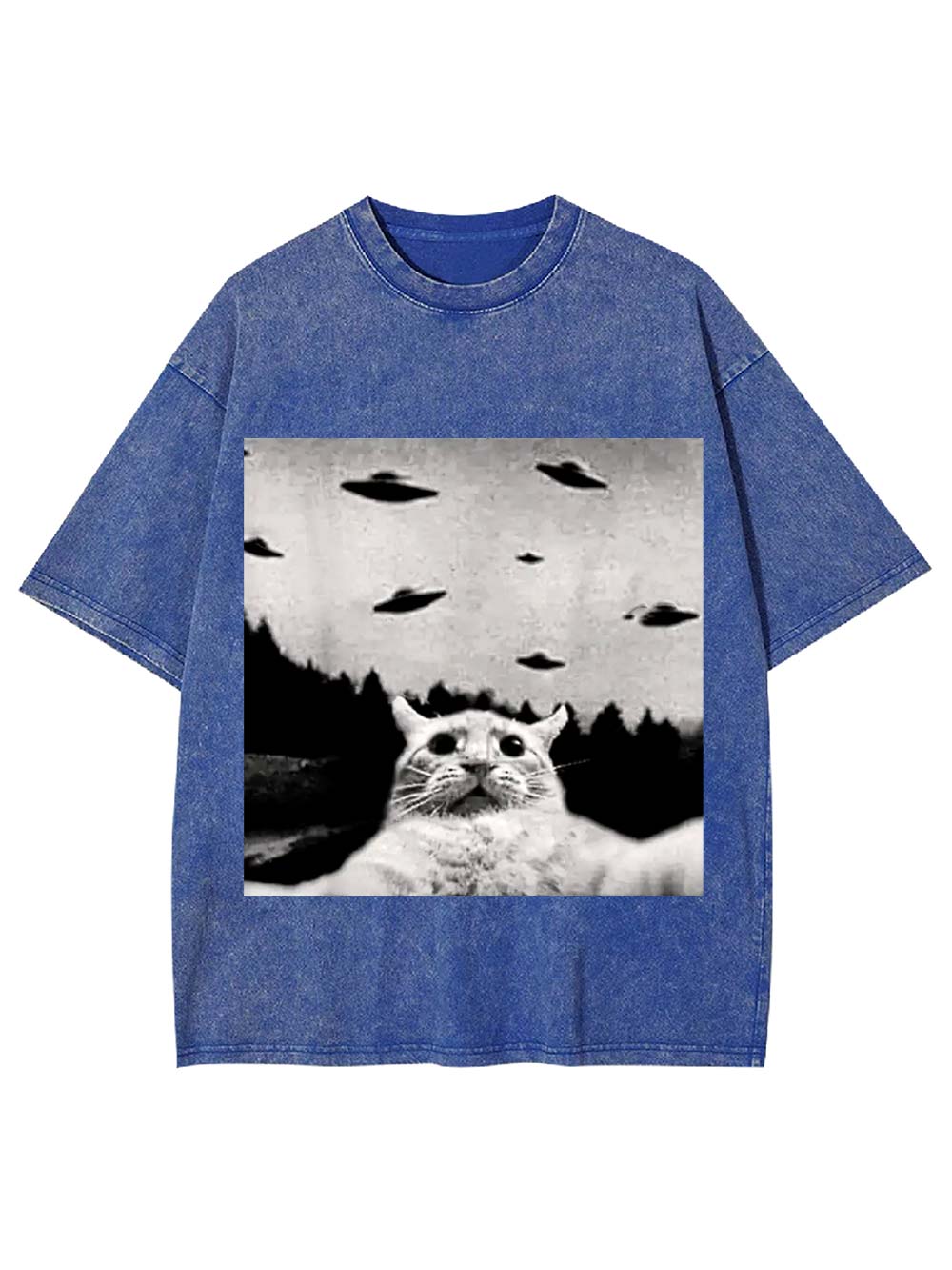 Cat Witnesses UFOs Washed Tshirt
