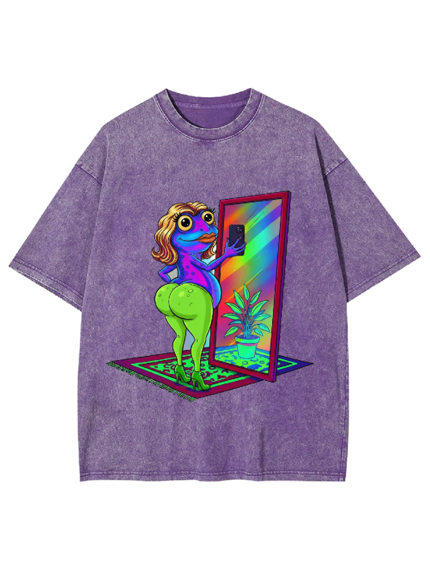 "Selfie Frog Diva Washed Tshirt