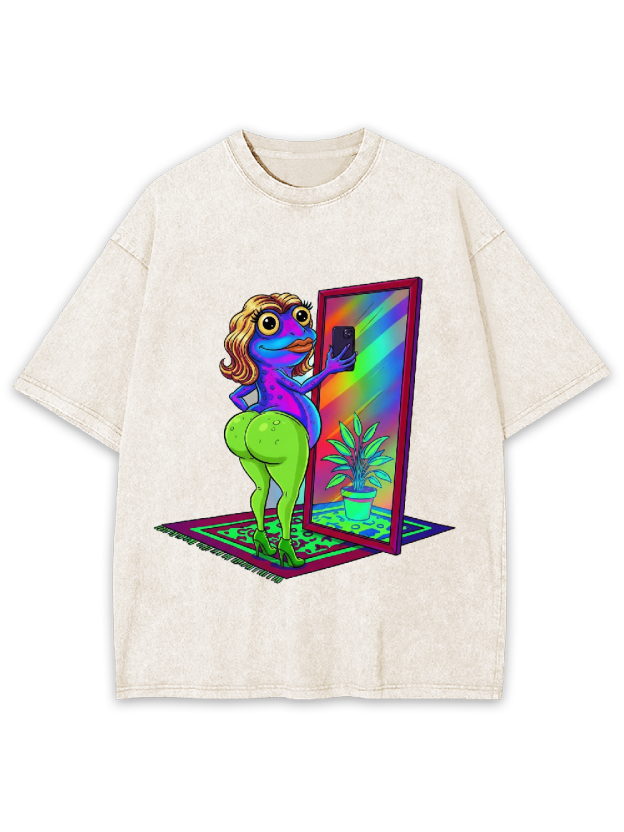 "Selfie Frog Diva Washed Tshirt