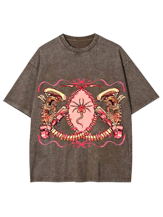 Alien Embrace Washed Tshirt