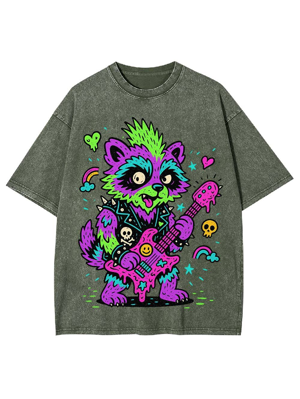 trippy raccoon Washed Tshirt