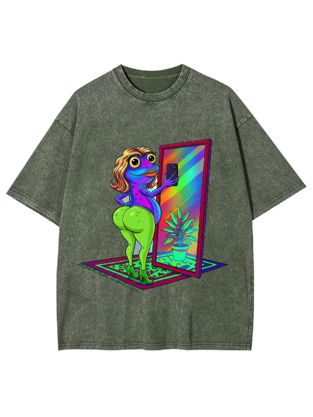 "Selfie Frog Diva Washed Tshirt