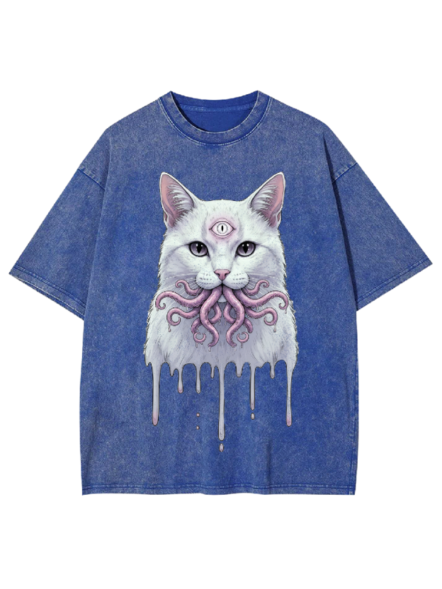 Octopus-Mouthed White Cat Washed Tshirt