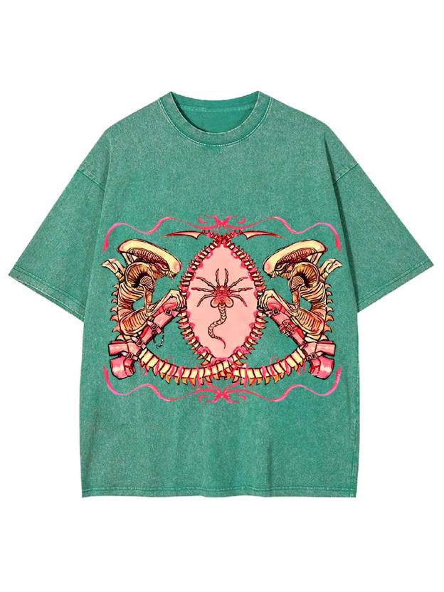 Alien Embrace Washed Tshirt