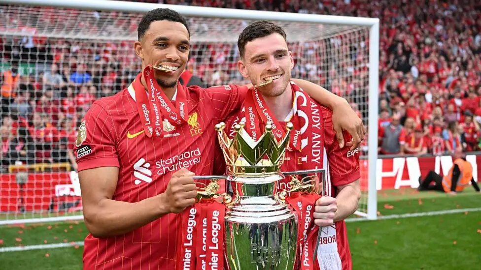 Legenden slutar: Robertson och Arnold, den bästa backduon i Premier League, tar slut