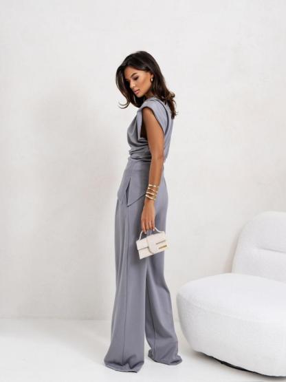 Women's Round Neck Pleated Sleeveless Casual Suit