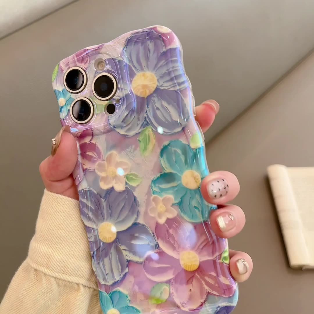 Twist flower phone case