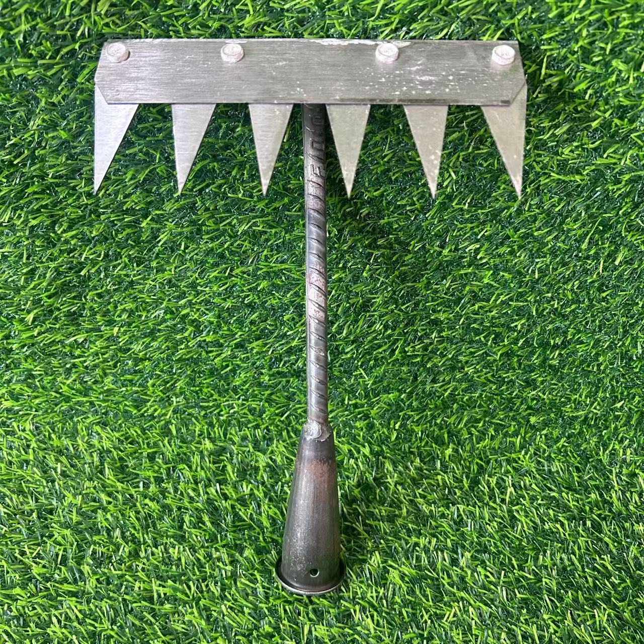 New rake farm tools weeding tools, turning the soil loose iron rake, rake grass plow tilling the land weeding nails