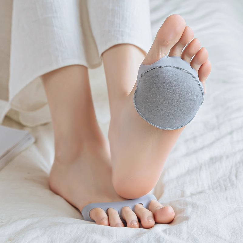 Half palm socks five-finger high heels invisible socks women's shallow mouth ice silk boat socks summer thin cotton bottom socks