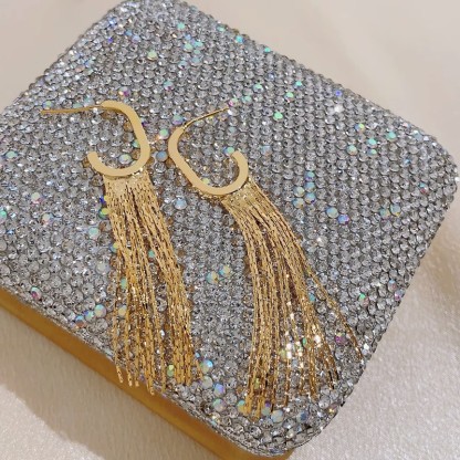 Temperament G Tassel Earrings