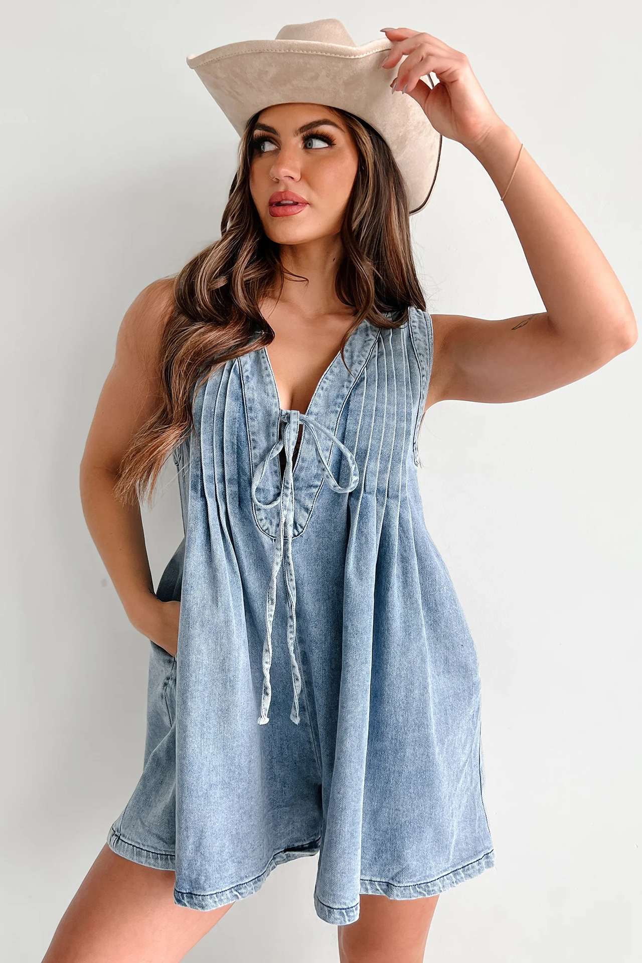 Sleeveless short-sleeved denim jumpsuit
