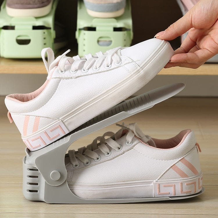 Double-layer shoe rack storage artifact