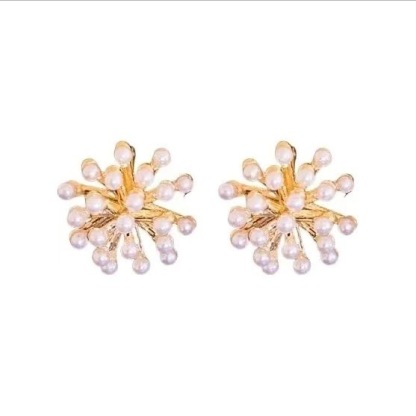 Small pearl earrings, elegant and versatile, simple earrings