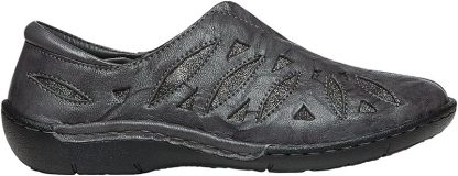 Women's flat loafers