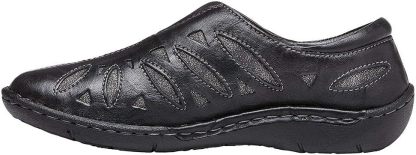 Women's flat loafers