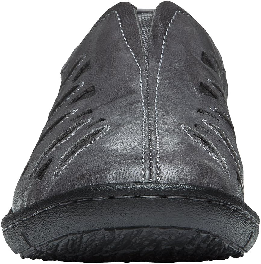 Women's flat loafers