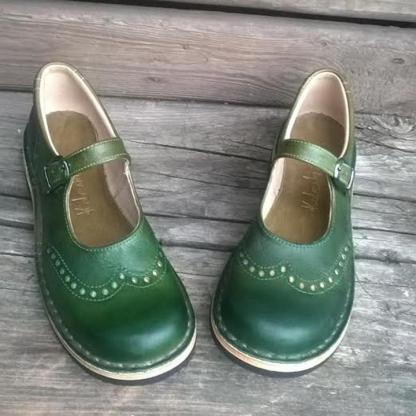Flat-soled shallow round-toe buckled shoes for women
