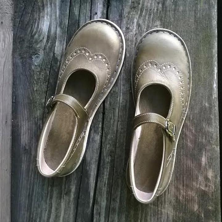 Flat-soled shallow round-toe buckled shoes for women