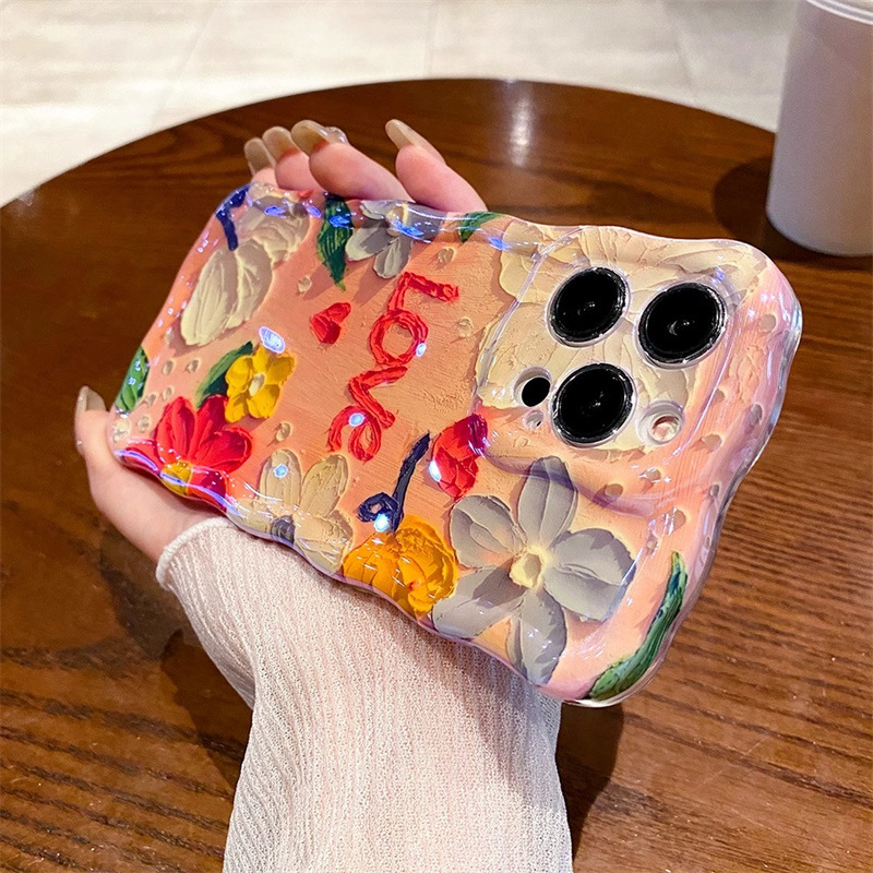 Twist flower phone case