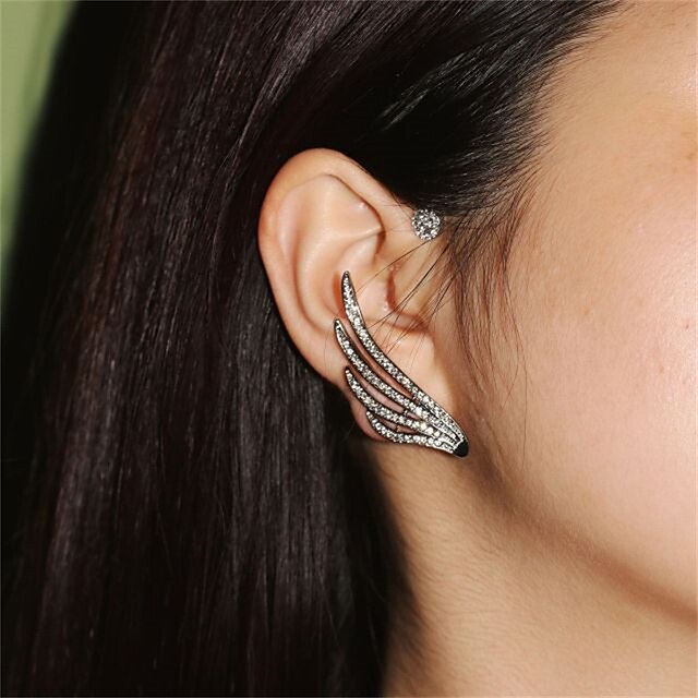 Women's Earrings Classic Precious Fashion Personalized Earrings Jewelry silver right / golden left / silver left For Wedding Party 1PC