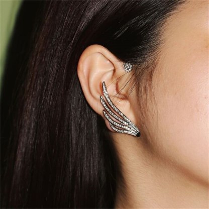 Women's Earrings Classic Precious Fashion Personalized Earrings Jewelry silver right / golden left / silver left For Wedding Party 1PC