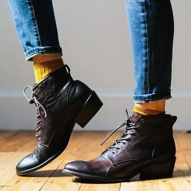 New women's round toe retro women's leather boots front lace-up Martin boots thick heel waterproof mid-heel women's shoes