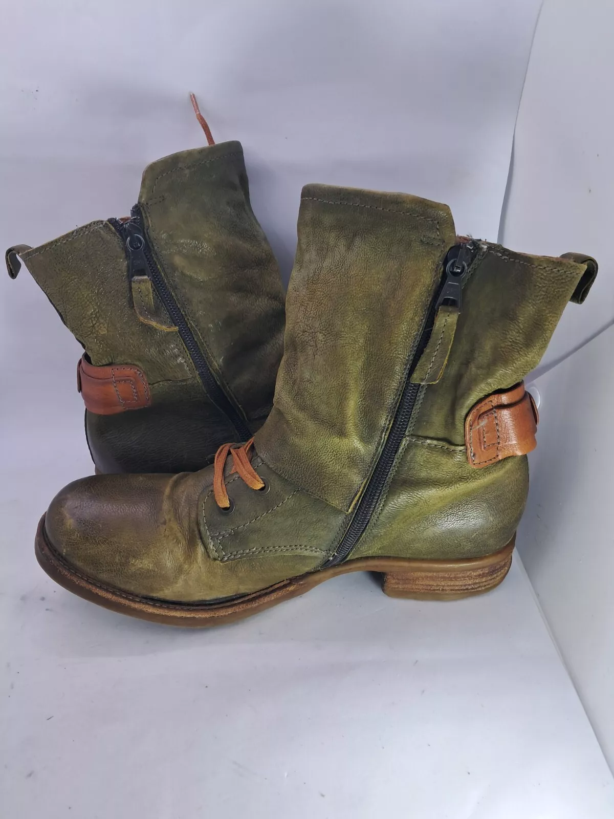 Women's round toe artificial PU European and American women's leather boots side zipper Martin boots thick warm mid-heel women's shoes
