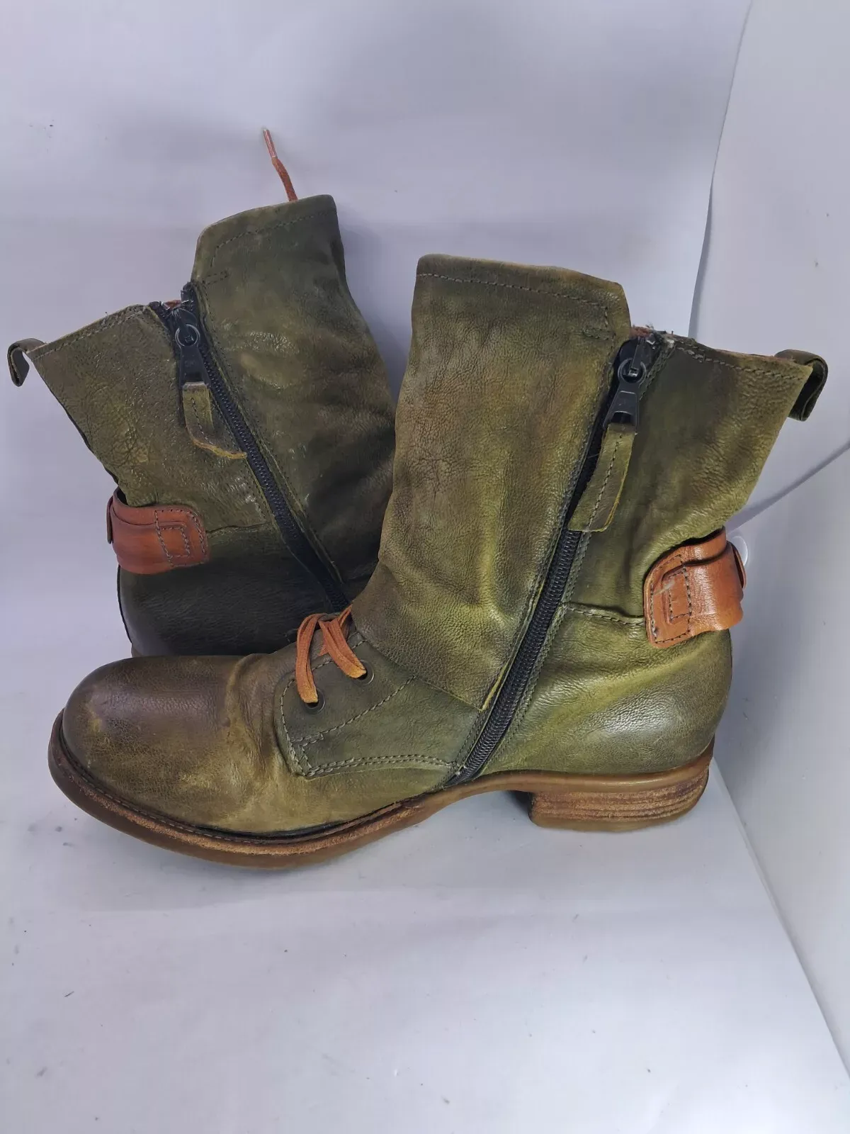 Women's round toe artificial PU European and American women's leather boots side zipper Martin boots thick warm mid-heel women's shoes