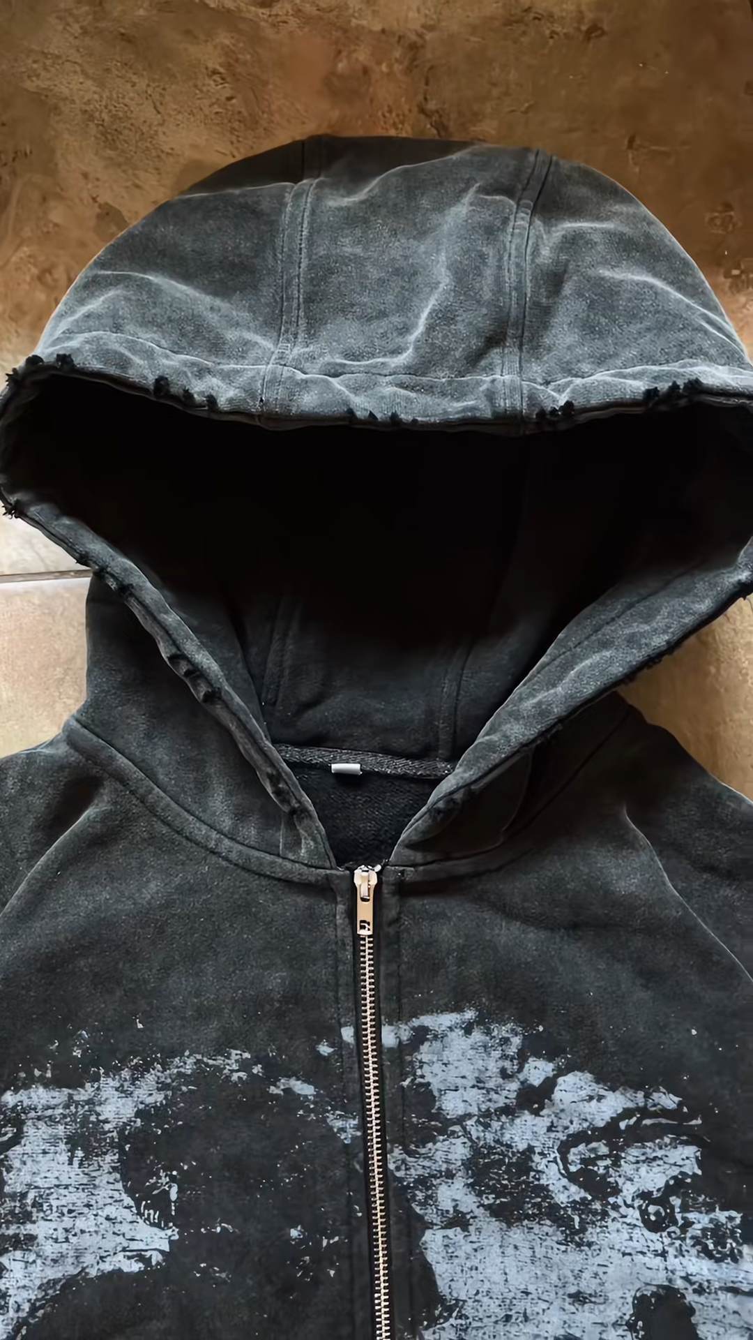 aot zip up